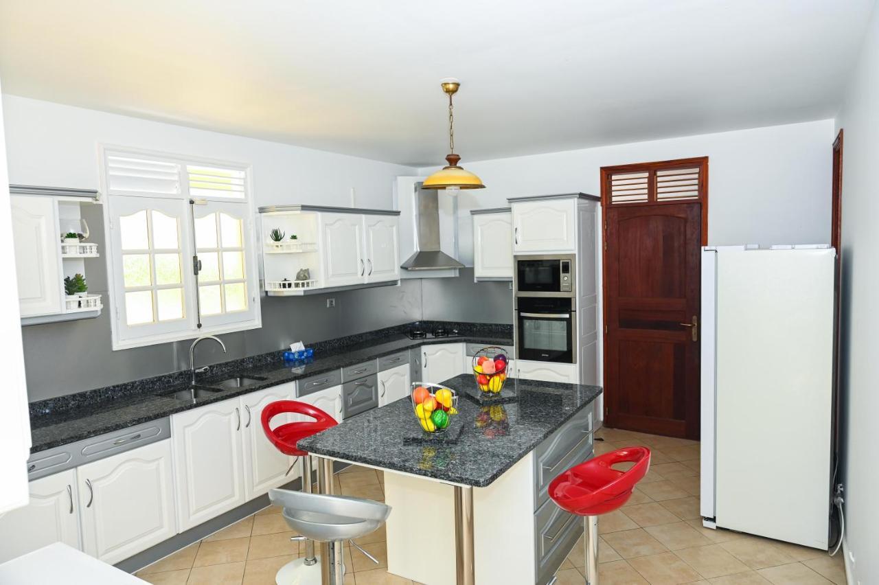 Villa D Ennry Pointe-Noire Luaran gambar