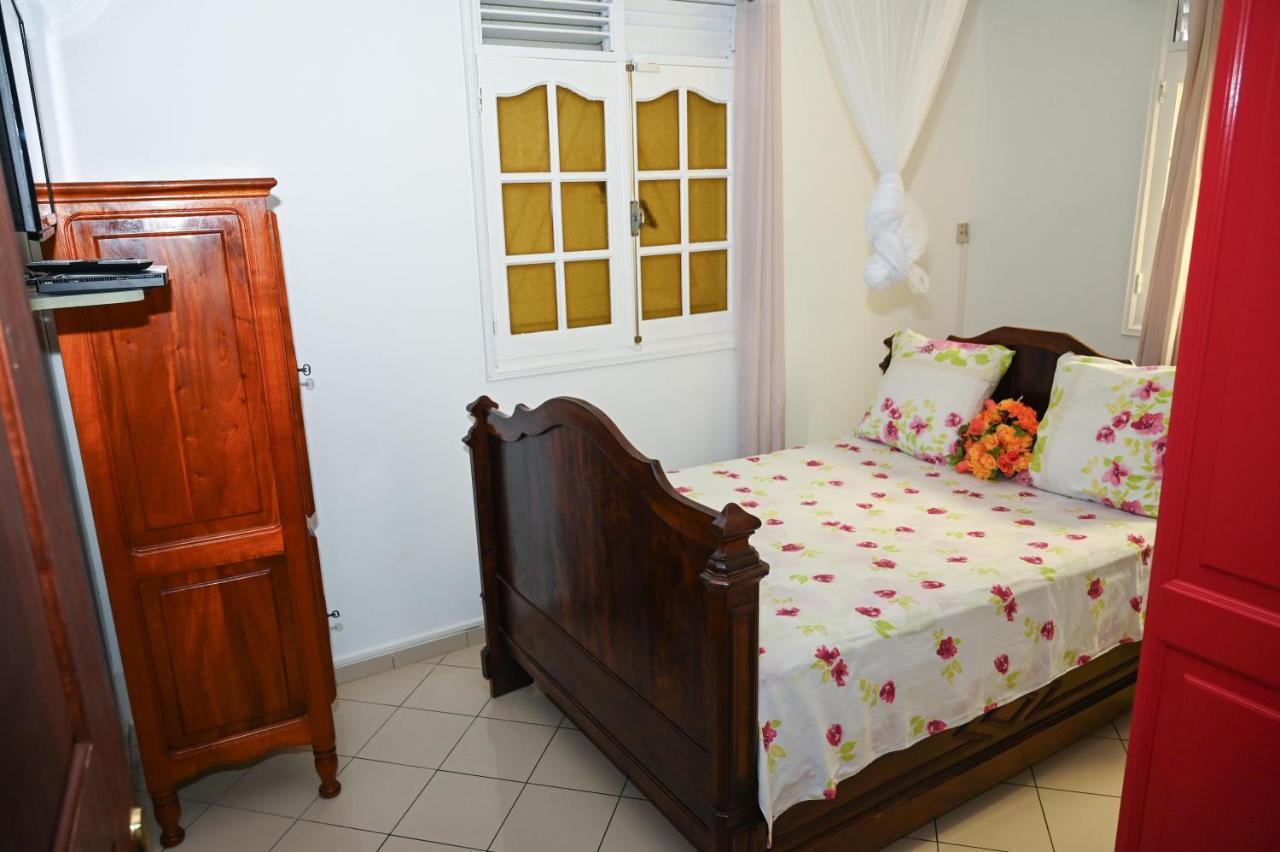 Villa D Ennry Pointe-Noire Luaran gambar